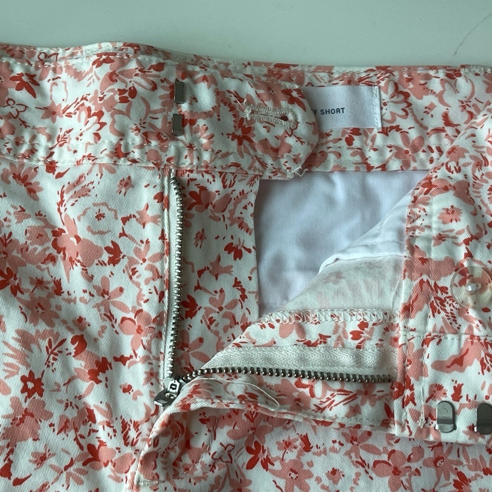 GAP CITY SHORTS Women’s Sz 4 Mid Rise Stretch 3” Inseam Floral Casual Preppy - Picture 3 of 8